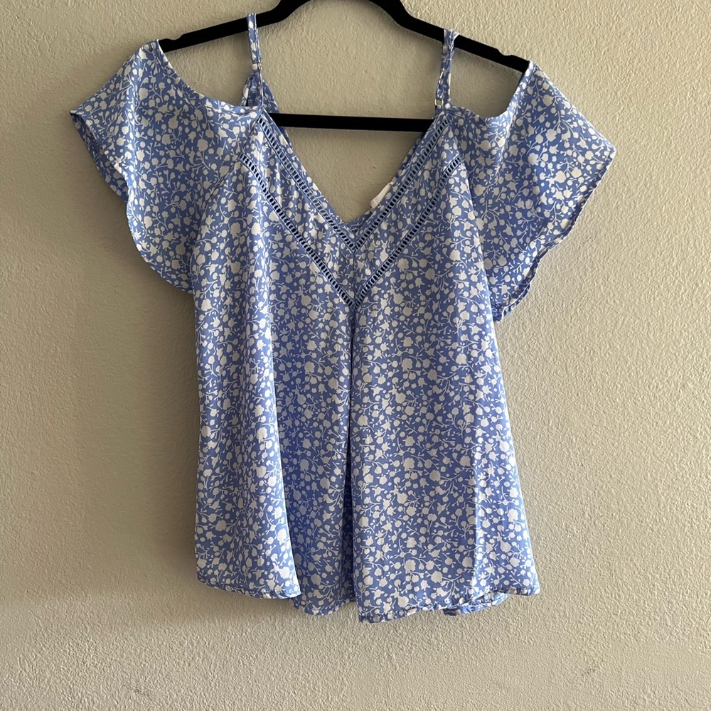 Sienna Sky Blue and White Flutter Sleeve Blouse